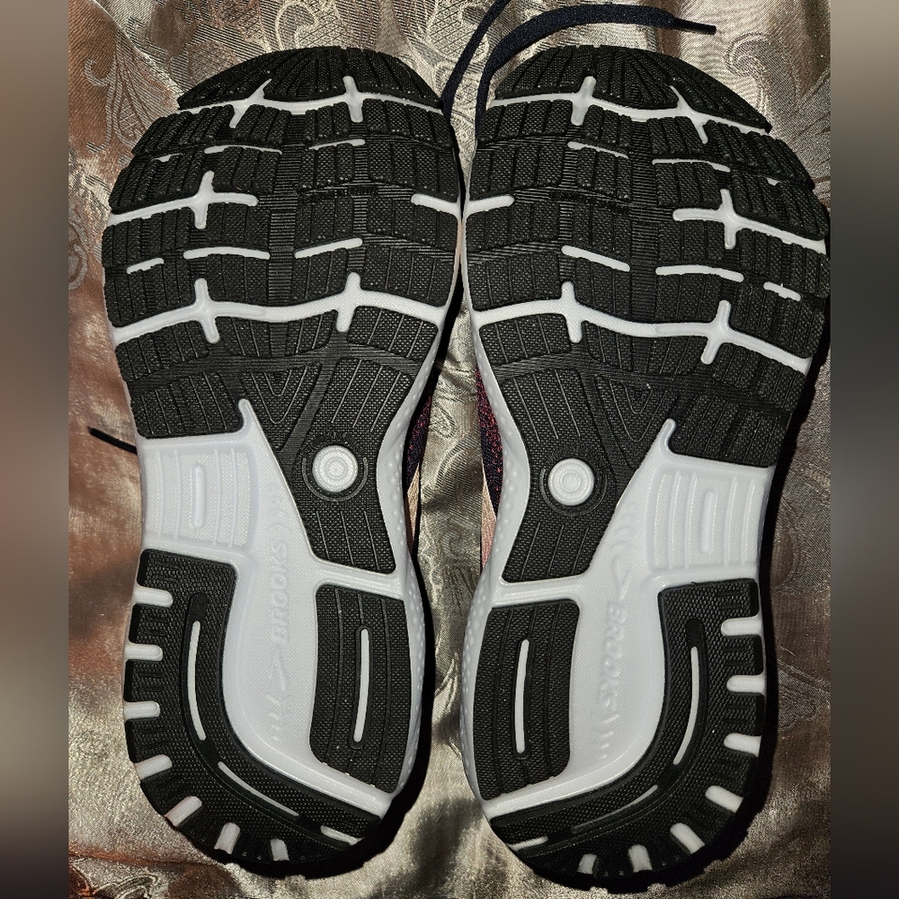 Brooks Ghost 16 NEW! Women's Sneakers - Picture 8 of 9